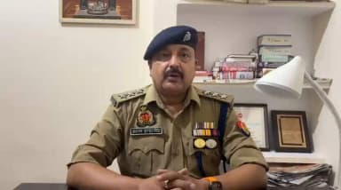 थाना बहेड़ी #bareillypolice द्वारा शातिर अपराधी मो0 आरिफ उर्फ पप्पू बुलेट को 06 माह के लिए जिला बदर कर जनपद सीमा से बाहर...