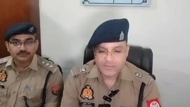 #HardoiPolice
थाना साइबर क्राइम द्वारा फर्जी वेबसाइट एवं गेमिंग ऐप के माध्यम से लोगों के साथ साइबर ठगी करने वाले गैरजनपद...
