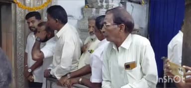 ನಂಜನಗೂಡು: ಡಿಕೆ ಶಿವಕುಮಾರ್ ಸಂಪುಟದಲ್ಲಿ ಶಾಸಕ ದರ್ಶನ್ ಧ್ರುವನಾರಾಯಣಗೆ ಸಚಿವ ಸ್ಥಾನ ಸಿಗಲೆಂದು ನಂಜನಗೂಡಿನಲ್ಲಿ ವಿಶೇಷ ಪೂಜೆ