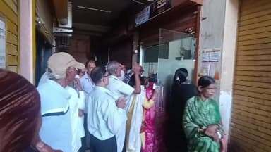 सातारा: एसटीच्या स्मार्ट कार्ड प्रकरणाची चौकशी करून एजंटांना काळ्या यादीत टाका:विजय मोरे