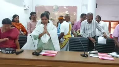 புதுக்கோட்டை: மக்கள் குறை தீர்ப்பு நாள் கூட்டத்தில் பொதுமக்களிடமிருந்து 511 மனுக்கடை பெற்றார் மாவட்ட ஆட்சியர் அருணா மனுக்கள் மீது நடவடிக்கை எடுக்க உத்தரவிட்டார்