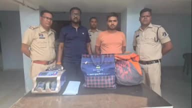खरसिया: आईपीएल फाइनल पर करोड़ों के सट्टा सिंडिकेट का भंडाफोड़, खरसिया में 32 लाख नकद के साथ दो सटोरिए गिरफ्तार