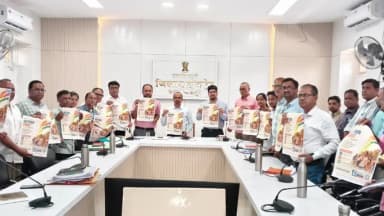 सवाई माधोपुर: सवाई माधोपुर कलेक्ट्रेट परिसर में जिला कलक्टर काना राम की अध्यक्षता में माय भारत कार्यक्रमों की समीक्षा बैठक आयोजित