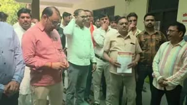 राठ: राठ जिला बनाओ की मांग फिर तेज, व्यापारियों ने राठ तहसील में जिला घोषित करने की मांग को लेकर सौंपा ज्ञापन