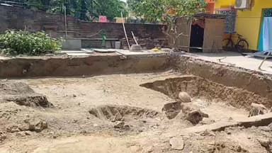 শান্তিপুর: শান্তিপুরে সিভিক পুলিশের প্রভাব খাটিয়ে পঞ্চায়েত কে না জানিয়ে বাড়িতে টাওয়ার বসানোর অভিযোগ হরিনাদি গ্রামে