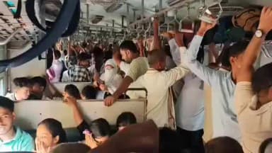 बैरगनियां: रक्सौल-बैरगनिया-पटना रेल मार्ग पर एक और ट्रेन चलाने की मांग तेज़ हुई