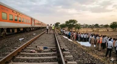 नांदुरा: महाराष्ट्र एक्सप्रेस ने महिलेसह 15 बकऱ्यांना चिरडले! नांदुरा जवळील घटना