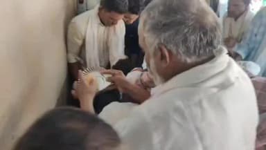बुलढाणा: आसूड मोर्चासाठी आलेल्या कार्यकर्त्यांनी कचोरीसकवण्यासाठी केला तुफान गोंधळ! बुलढाण्यातील घटना