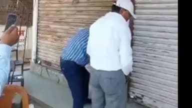 गोहरगंज: भोपाल: मंडीदीप से नशीली कफ सिरप की सप्लाई, STF और FDA ने विंग लाइफ रेमेडीज की दुकान सील की, 10 हजार शीशी बरामद