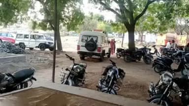 इंदरगढ़: नगर के मेन बाजार में घरेलू विवाद में पति ने पत्नी को लाठी से पीटा, हाथ में फ्रैक्चर, मामला दर्ज