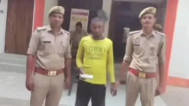 कादीपुर: अखण्ड नगर पुलिस ने नशे पर बड़ा प्रहार करते हुए 56 ग्राम स्मैक के साथ युवक को किया गिरफ्तार, पुलिस की दबिश से मचा हड़कंप
