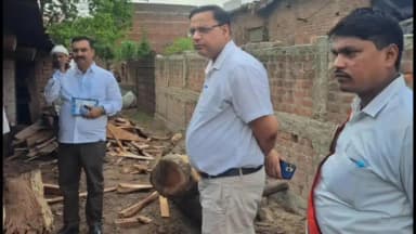 बबेरू: बबेरू रेंजर अधिकारी और एसडीएम ने आरा मशीन पर मारा छापा, मिली अवैध आम, महुआ, शीशम और नीम की लकड़ी