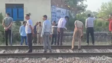 हाथरस: पुलिस लाइन के सामने रेलवे ट्रैक पर ट्रेन की चपेट में आने से डीसीआरबी विभाग में तैनात सिपाही की हुई दर्दनाक मौत