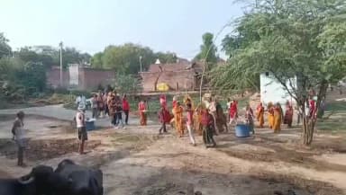सिकंदरा: जसापुर में भव्य कलश यात्रा के साथ शुरू हुई श्रीमद्भागवत कथा, सेगुर नदी से जल भरकर श्रद्धालुओं ने निकाली शोभायात्रा