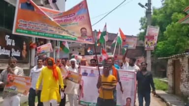 मेहनगर: मेंहनगर को रेलवे जंक्शन बनाने की मांग को लेकर रेलवे संघर्ष समिति ने किया प्रदर्शन, एसडीएम भूपाल सिंह को सौंपा ज्ञापन