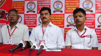 గుంటూరు: 15 లక్షల మంది బైక్ మెకానిక్ లు రోడ్డున పడే అవకాశం ఉంది: నవ్యాంధ్ర టూ వీలర్ మెకానిక్స్ వెల్ఫేర్ అసోసియేషన్