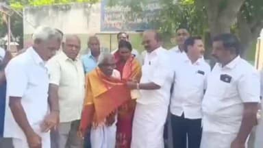 பாப்பிரெட்டிபட்டி: கடத்தூரில் திமுக நிர்வாகிகளுக்கு பொன்னாடை போற்றி பொற்கிழி வழங்கி கௌரவிப்பு முன்னாள் அமைச்சர் பழனியப்பன் பங்கேற்பு