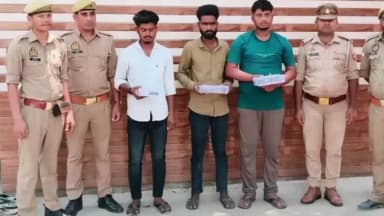 जखनिया: नंदगंज पुलिस ने किया बड़ा खुलासा, चोरी के लाखों रुपये और जेवरात के साथ तीन शातिर चोरों को किया गिरफ्तार