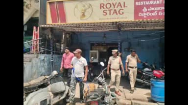 రామగుండం: లాడ్జీలు, రెస్టారెంట్లు వైన్ షాపులు, బస్ స్టాండ్ పరిసరాల్లో 1టౌన్ పోలీసుల ఆకస్మిక తనిఖీలు