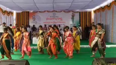 నిర్మల్: రాష్ట్ర అవతరణ దినోత్సవం సందర్భంగా జిల్లా కలెక్టెట్ లో నిర్వహించిన వేడుకల్లో ఆకట్టుకున్న సాంస్కృతిక కార్యక్రమాలు