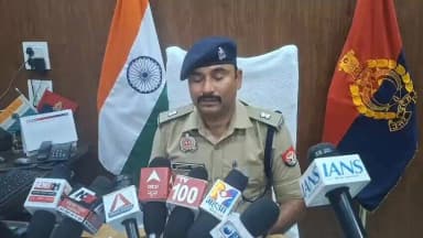 थाना सैफनी क्षेत्रान्तर्गत दिनांक 26.05.2026 को बरामद हुये युवक का शव से सम्बन्धित अभियोग का सफलतापूर्वक अनावरण करते हुए अभियुक्तो की गिरफ्तारी के सम्बन्ध में अपर पुलिस अधीक्षक, रामपुर द्वारा दी गयी बाइट –
#UPPolice #RampurPolice
@Uppolice
@adgzonebareilly
@digmoradabad https://t.co/yQJhKMH37B