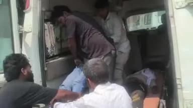केराकत: चंदवक में मोटरसाइकिल और ट्रक की भिड़ंत में एक व्यक्ति की मौके पर मौत, दूसरा गंभीर रूप से घायल