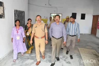 उरई: जिले में टीईटी परीक्षा को लेकर जिलाधिकारी और पुलिस अधीक्षक ने परीक्षा केंद्रों का किया निरीक्षण, दिए दिशा निर्देश