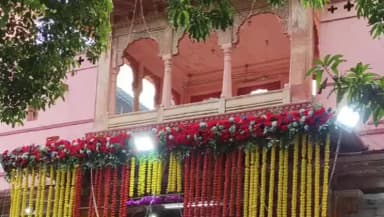 झालरापाटन: द्वारकाधीश मंदिर में छप्पन भोग का आयोजन, 51 किलो घी और 151 किलो शक्कर से बने पकवान परोसे गए