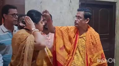 বর্ধমান ১: প্রতিমন্ত্রীর শপথ নেওয়ার পরই বর্ধমান ফিরে কমলাকান্ত কালী মন্দিরে পূজো দিলেন বিধায়িকা মৌমিতা বিশ্বাস মিশ্র