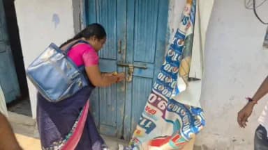 రామగుండం: ప్రవేట్ పాఠశాల పాఠ్య పుస్తకాల గది సీజ్., పాఠ్యపుస్తకాలు అమ్మితే ప్రత్యక్ష పోరాటాలకు దిగుతాం విద్యార్థి యువజన సంఘాలు