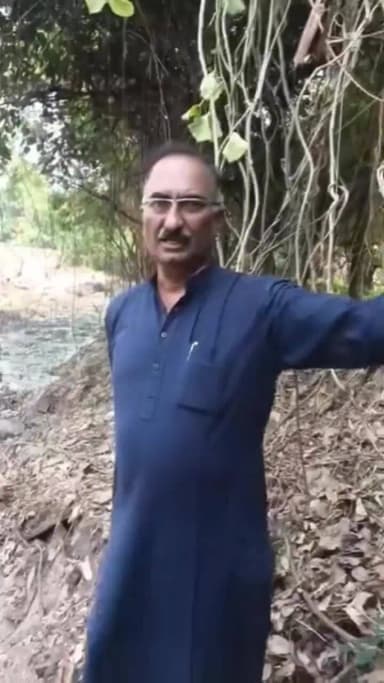 शाहदरा: कृष्णा नगर के कच्चा नाला की युद्ध स्तर पर हो रही है सफाई, पार्षद संदीप कपूर ने किया निरीक्षण