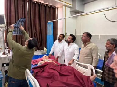 चौथम: करुआमोड़ हत्याकांड मामले में पांच सदस्यीय लोजपा कमिटी ने घायलों से की मुलाकात, गन्ना उद्योग मंत्री ने घटना को बताया जघन्य