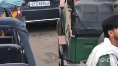 पलिया: दुधवा नेशनल पार्क के जंगल सफारी के बीच प्राइवेट गाड़ी दिखी, उठे सवाल
