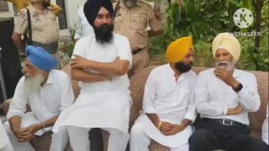 ਪਟਿਆਲਾ: ਅੱਜ ਵਾਰਡ ਨੰਬਰ 7 ਤੋਂ ਆਜ਼ਾਦ ਉਮੀਦਵਾਰ ਵਜੋਂ ਚੋਣ ਜਿੱਤਣ ਵਾਲੀ ਅਮਨਦੀਪ ਕੌਰ ਆਮ ਆਦਮੀ ਪਾਰਟੀ ਵਿੱਚ ਹੋਈ ਸ਼ਾਮਲ ।