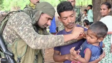 नारायणपुर: नारायणपुर में माड़ मैत्री अभियान के तहत ग्रामीणों के सहयोग से नक्सली स्मारक किया गया ध्वस्त, पुलिस ने सुनी समस्याएं
