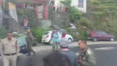 बदरीनाथ राष्ट्रीय राजमार्ग पर जोशीमठ के पास पैनी में दर्दनाक सड़क हादसा, 16 लोग घायल, एक महिला की मौत