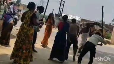 हरदोई: हरदोई में 5 रुपये के पान मसाले को लेकर दो पक्षों में विवाद, जमकर चले लाठी-डंडे, वीडियो सोशल मीडिया पर हुआ वायरल