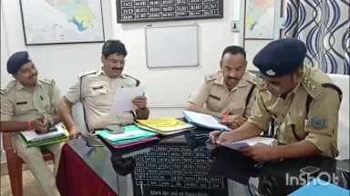 जामताड़ा: सुभाष चौक स्थित मोबाइल दुकान में हुई चोरी की घटना का पुलिस ने किया उद्वेदन