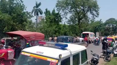 कन्नौज: कन्नौज में भीषण सड़क हादसा, तेज रफ्तार लोडर ने ऑटो को मारी टक्कर, महिला और व्यक्ति की हुई मौत