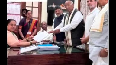सिविल लाइन्स: कांग्रेस अध्यक्ष खड़गे ने राज्यसभा के लिए नामांकन दाखिल किया, राहुल भी साथ थे