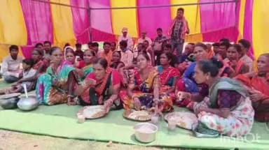 ନବରଙ୍ଗପୁର ପୋଲିସ ଷ୍ଟେସନ: ବୁଆଲିଗୁଡ଼ାର ଜମି ବିବାଦ ଥମିନାହିଁ
ଜିଲ୍ଲାପାଳଙ୍କ କାର୍ଯ୍ୟାଳୟ ସମ୍ମୁଖରେ ଧାରଣାଦେଲେ ପରିବାର ଲୋକେ