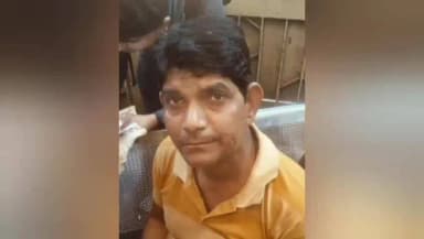 चरखारी: चरखारी में दिल दहला देने वाली घटना, पत्नी-बेटे की कब्र से लिपटकर पति की हुई मौत, 11 दिन में एक घर से उठे तीन जनाजे