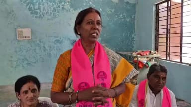 సిరిసిల్ల: సిరిసిల్ల లో పలు వార్డులలో నిర్వహించిన సమీక్షా సమావేశాల్లో పాల్గొని మాట్లాడిన సభ్యత్వ నమోదు ఇంచార్జి తుల ఉమ
