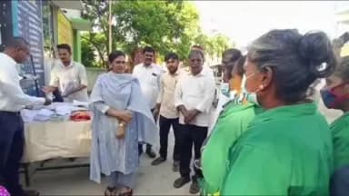 வாலாஜா: ராணிப்பேட்டை அடுத்த நரசிங்கபுரம் ஊராட்சி பகுதியில் குப்பைகள் தரம் குறித்து பார்வையிட்டு ஆய்வு செய்த மாவட்ட ஆட்சியர்