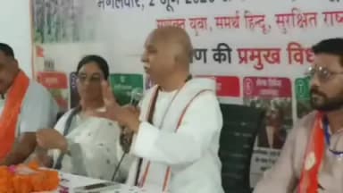 खतौली: खतौली कस्बे में पहुंचे अंतर्राष्ट्रीय हिंदू परिषद बजरंग दल के राष्ट्रीय अध्यक्ष प्रवीण भाई तोगड़िया, दिया बड़ा बयान