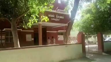 நாங்குநேரி: சூரங்குடியில் இருந்து ஏர்வாடி செல்லும் சாலையில் அரசால் தடை செய்யப்பட்ட 85 கிலோ புகையிலை பொருட்களை விற்பனைக்காக வைத்திருந்த நபர் கைது.