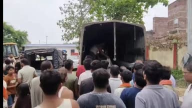 हंटरगंज: *हंटरगंज में अज्ञात ट्रक की चपेट में आने से बाइक सवार युवक की दर्दनाक मौत,हादसे के बाद ट्रक लेकर चालक हुआ फरार,*