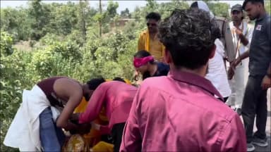 जतारा: वर्माताल:अज्ञात वाहन की टक्कर से तीन घायल डायल 112 ने पहुंचाया घायलों को अस्पताल