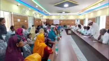 पातेपुर: पातेपुर प्रखंड मुख्यालय सभागार में आरोप प्रत्यारोप एवं हंगामे के बीच BDC की बैठक सम्पन्न, नवजात की मौत का मामला गरमाया।