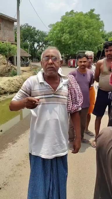 वायरल वीडियो, उन्नाव जिला ब्लाक हिलौली ग्राम पंचायत लउवा का है सपा कार्यकर्ता का तांडव